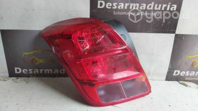 Foco trasero tracker 2012 a 2020 Lh 2.1