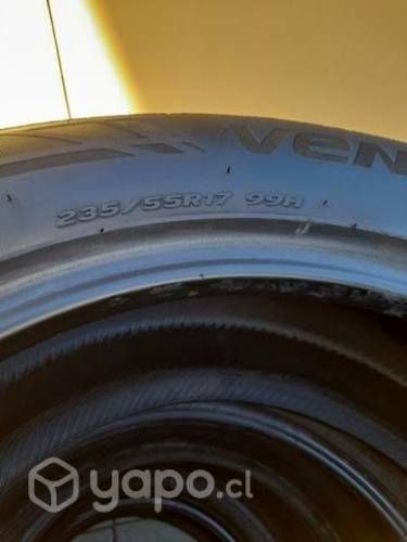Neumáticos son 3 michelin y uno hankook