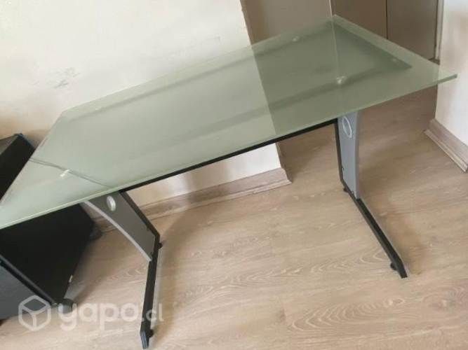 Escritorio más silla