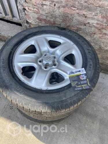 Llantas toyota rav4
