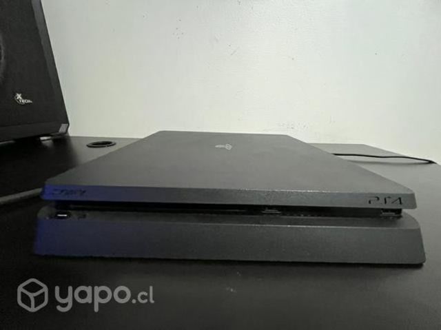 Playstation 4 slim 1 tb + 3 controles + fifa