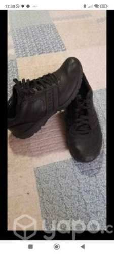 Zapato zapatillas de colegio número 39