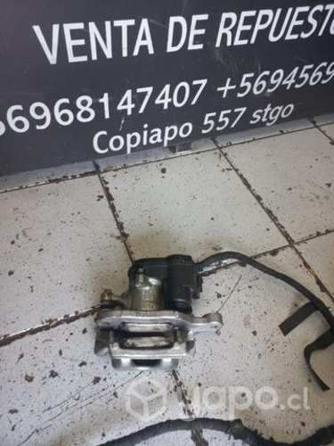 Caliper trasero derecho Nissan qashqai j11. 2018
