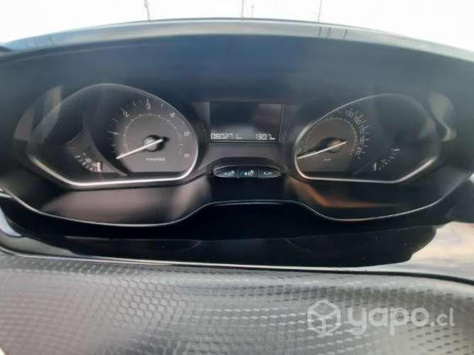 Peugeot 2008 BlueHDI