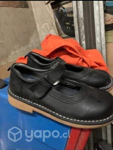 Zapatos colegio niña cuero