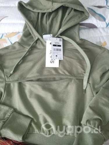 Poleron mujer talla m pero es mas chico xs