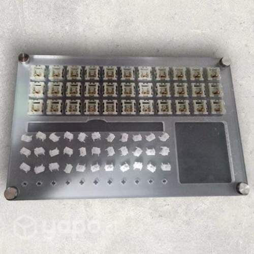 Teclado custom GMK67