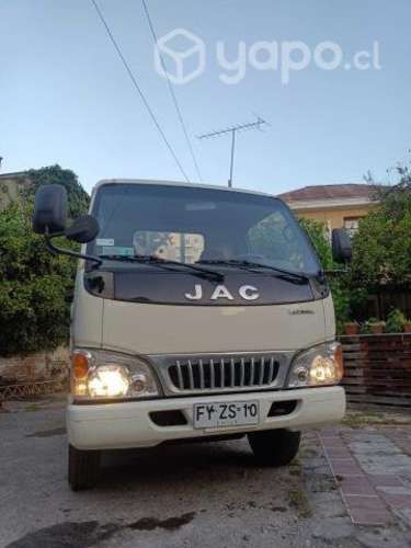 Camion jac urban 1035, 2014