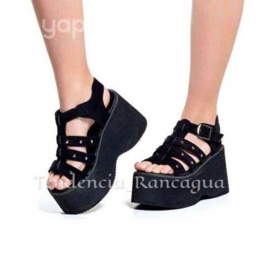 Sandalias de Gamuza Color Negro