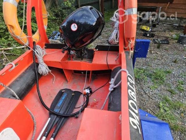 Bote de 3.3 mts cn carro y motor