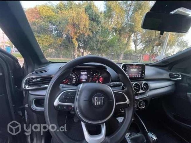 Fiat Argo Trekking 2021 18mil km