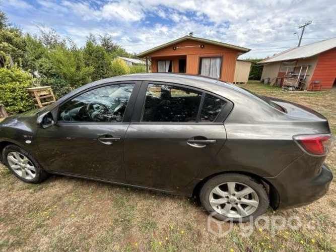 Auto Mazda 3 2014