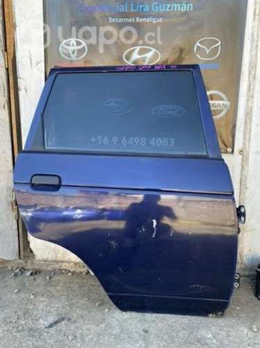 Puerta trasera derecha dahiatsun gran move