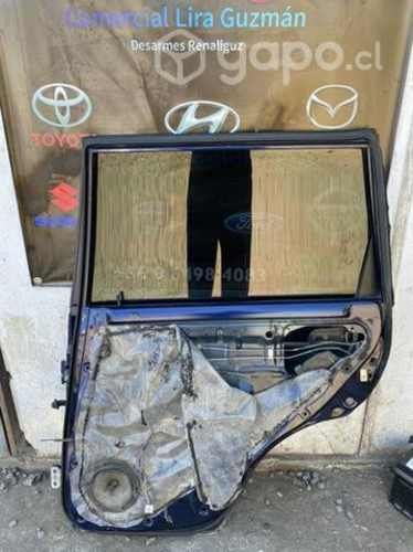 Puerta trasera derecha dahiatsun gran move