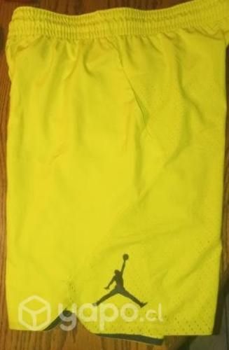 Jordan Bermuda amarillo