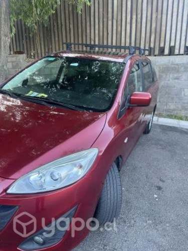 Vendo auto familiar Mazda 2016
