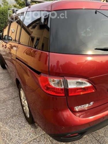 Vendo auto familiar Mazda 2016