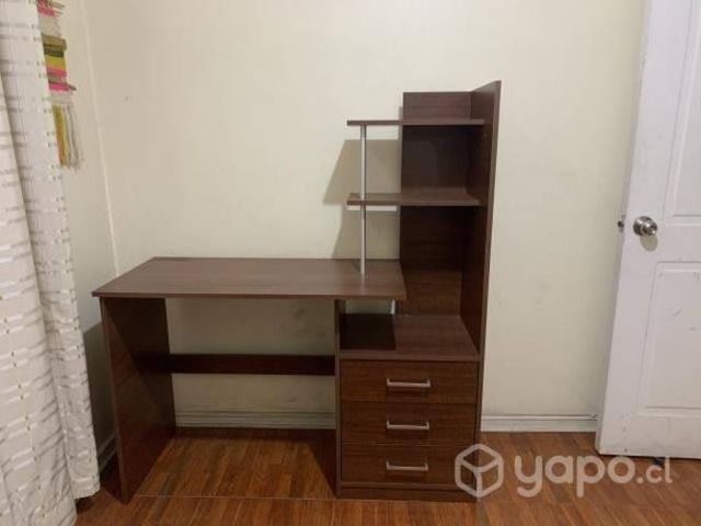 Escritorio, comedor, refrigerador, cama nido