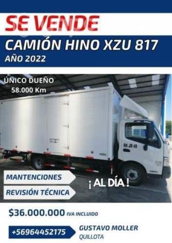 Camión HINO XZU 817