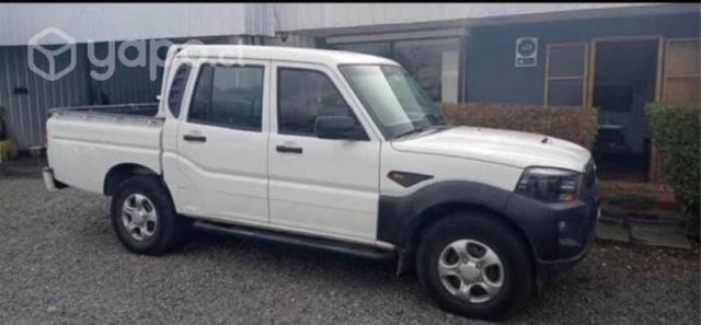 Camioneta MAHINDRA