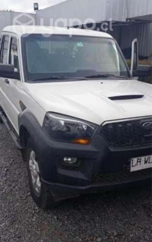 Camioneta MAHINDRA