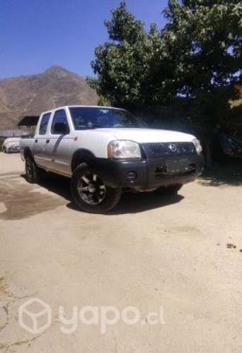 Nissan Terrano 2.4 bencinero 4x2
