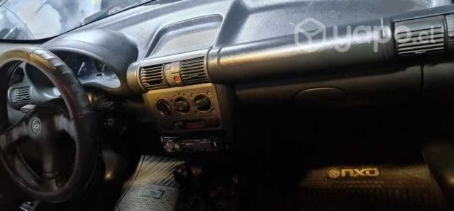 Se vende chevrolet corsa 1.6 al día trasnferible