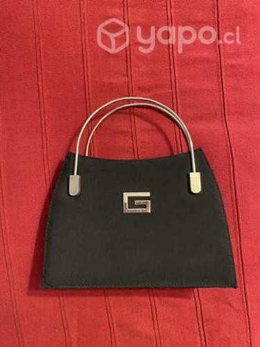 Cartera negra impecable