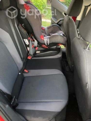 Seat arona 2021 rojo deseo