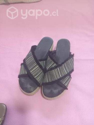 Lote de ropa, nueva y usada, lote en 20 mil,