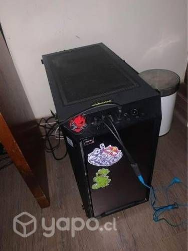 Pc gamer RTX 3060 con Monitor