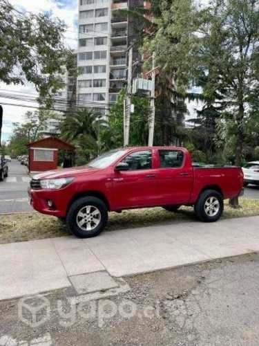 TOYOTA HILUX 2019 4X4 diesel EQUIPADA