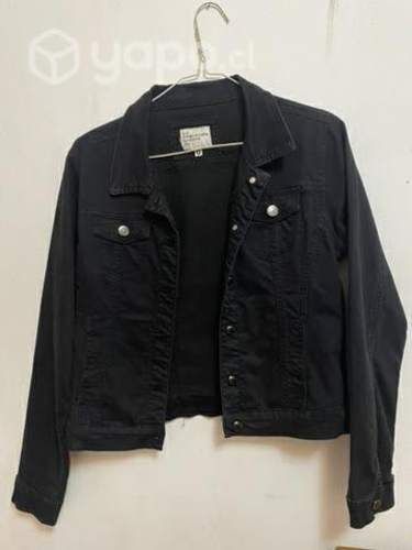 Chaqueta de mezclilla negra