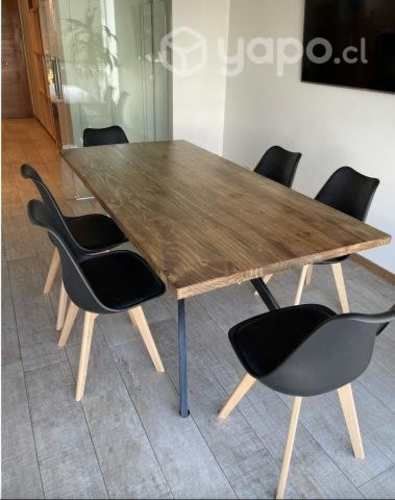 Mesa y sillas