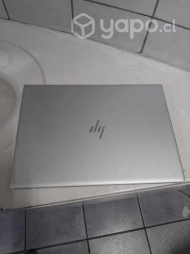 Laptops HP CPU 17 7th Gen / 8GB Ram / 14 pulgadas