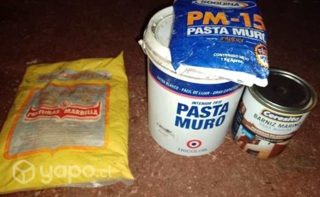 Pintura pasta muro barniz