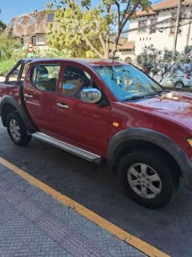 Mitsubishi l200 2015