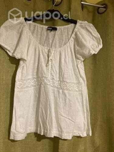 Lote de ropa en Excelente estado, Oferton