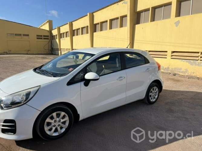 Kia rio5 1.2cc año2017