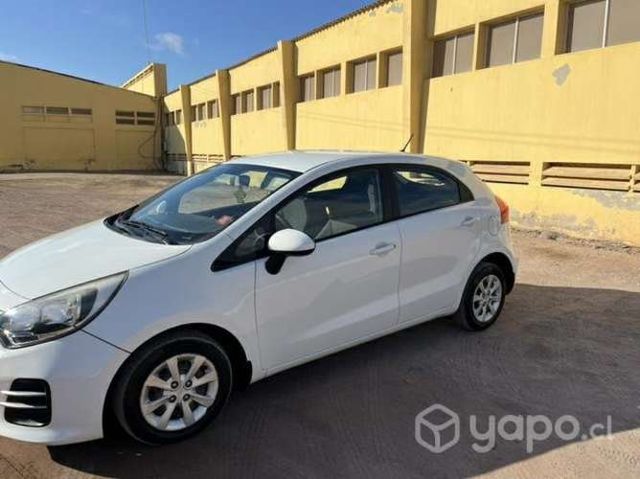 Kia rio5 1.2cc año2017