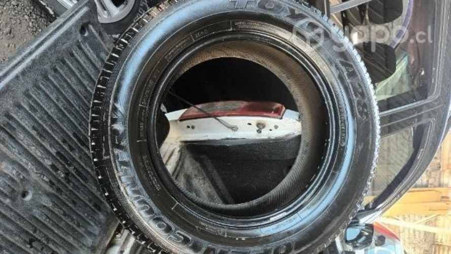 Neumaticos Toyo aro 17