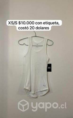 Polera blanca simple