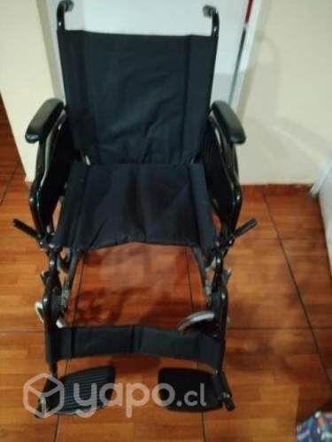 Silla de ruedas y andador adulto mayor