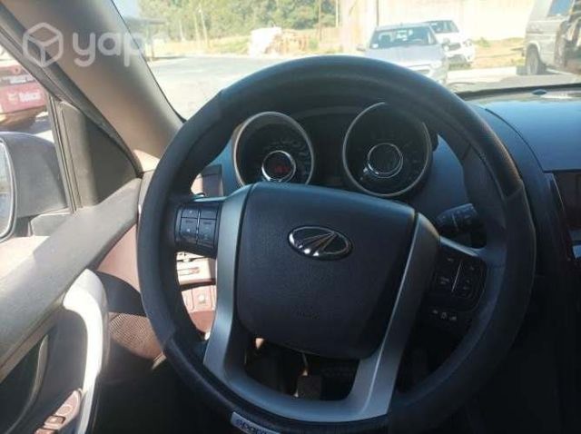 Mahindra xuv500 2014