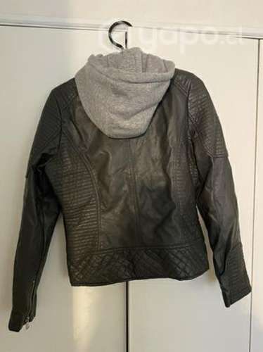Chaqueta eco cuero