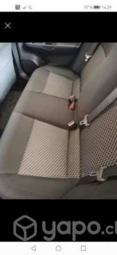 Vendo automovil Nissan Versa 2021