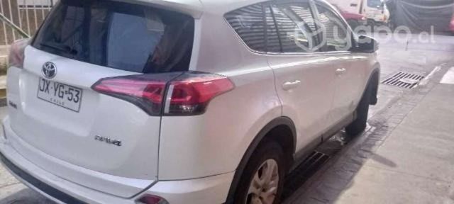 Rav 4 2018 versión lujo 4x2 2.0