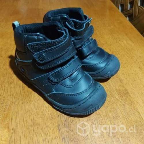 Zapatitos escolar
