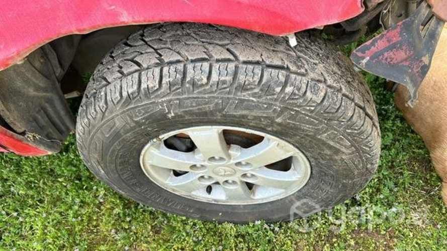 Llantas con neumáticos 90% L200