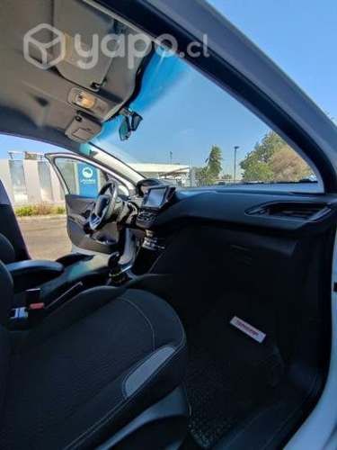 Peugeot 208 Active HDI 1.6 92 hp